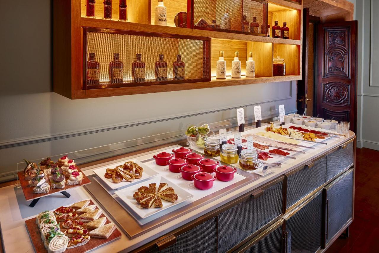Palacio De Aviles Affiliated By Melia Zewnętrze zdjęcie A buffet at a hotel