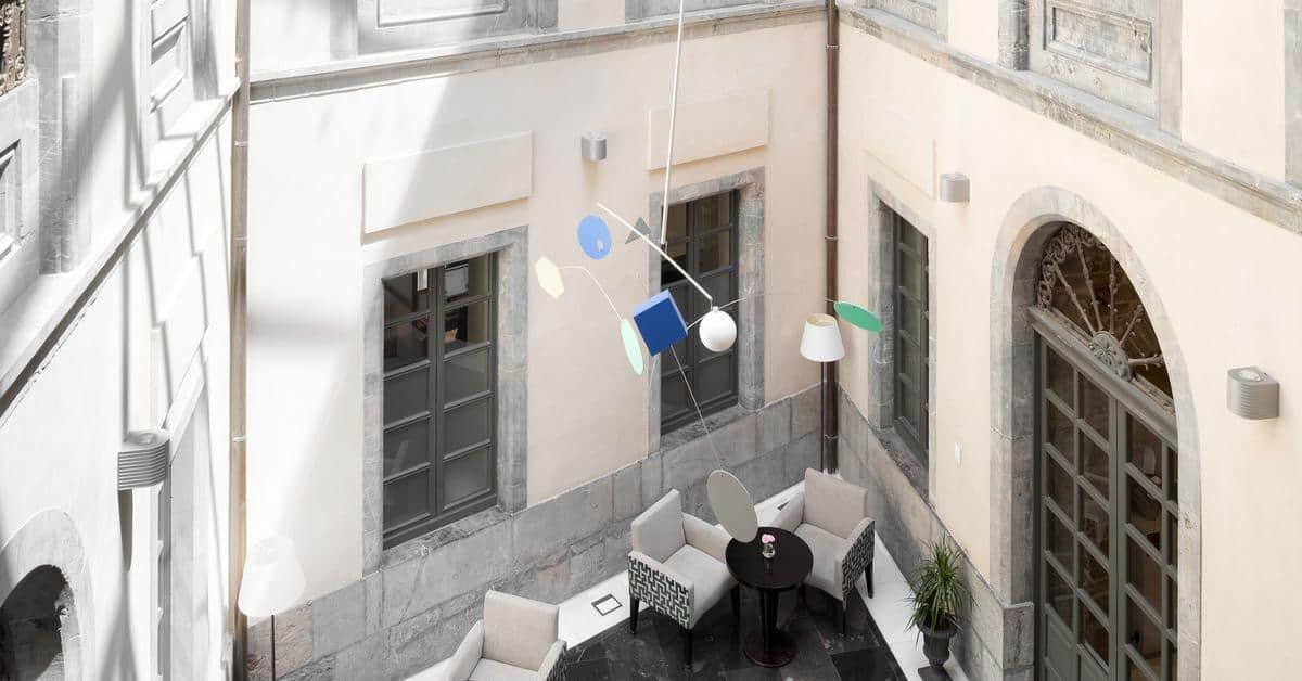 Palacio De Aviles Affiliated By Melia Zewnętrze zdjęcie The mobile in the lobby of the National Gallery of Greece