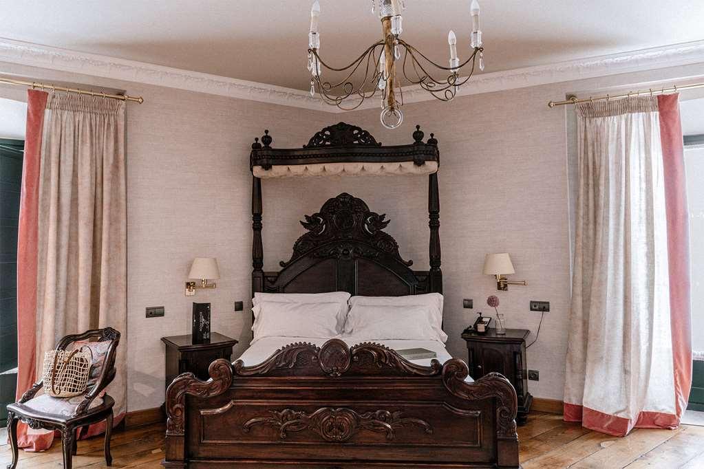 Palacio De Aviles Affiliated By Melia Pokój zdjęcie A bedroom at the hotel