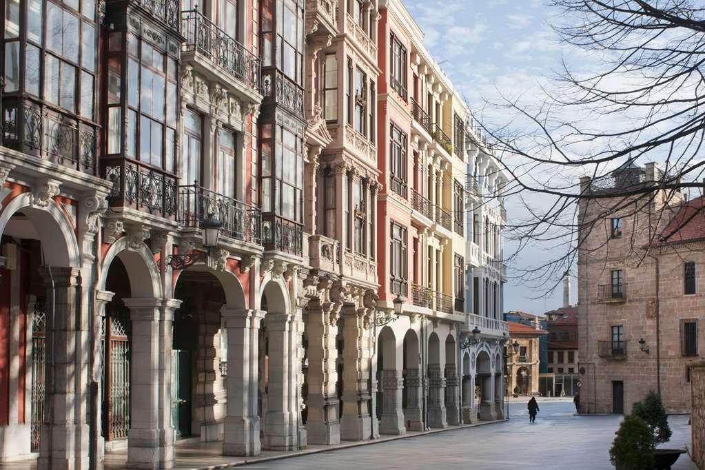 Palacio De Aviles Affiliated By Melia Zewnętrze zdjęcie The University of Navarra